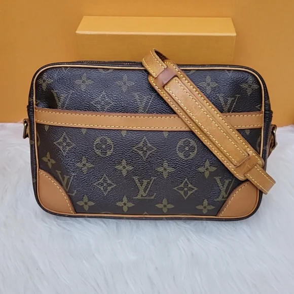 ❌️SOLD❌️Louis  Vuitton Trocadero 23  Crossbody Bag Monogram Canvas - Picture 12 of 12